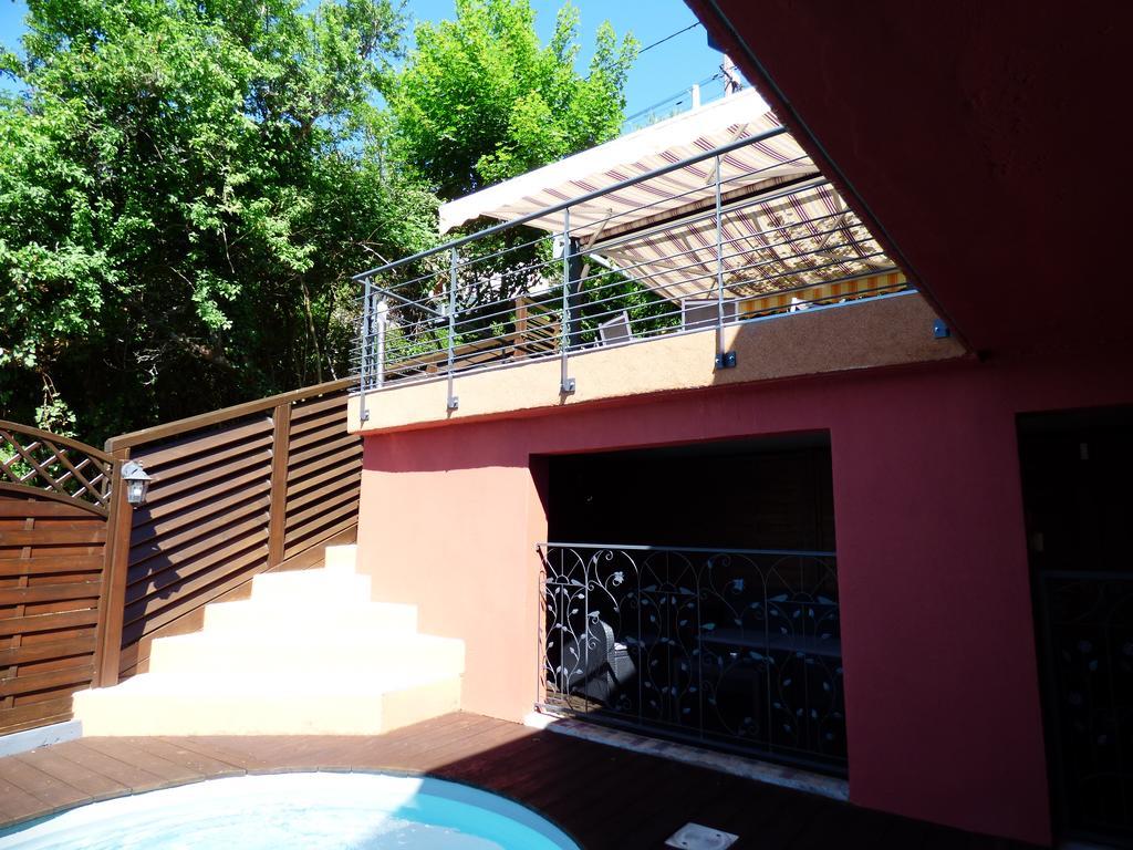 La Colline Aux Yeux Doubs Bed & Breakfast Baume-les-Dames Ngoại thất bức ảnh