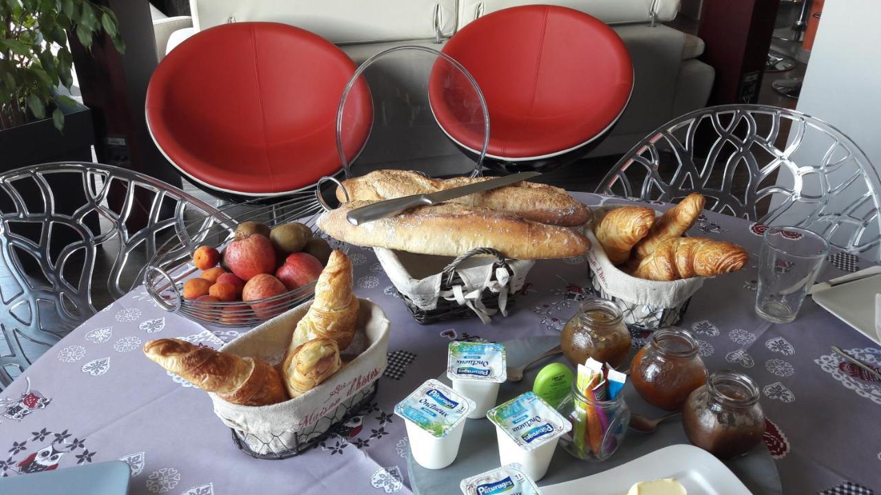 La Colline Aux Yeux Doubs Bed & Breakfast Baume-les-Dames Ngoại thất bức ảnh